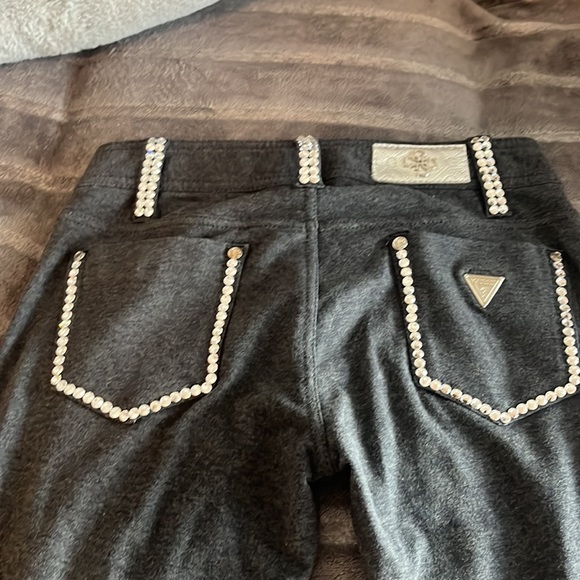 Gray stretchy pants Guess jeans size 24 - Picture 14 of 16